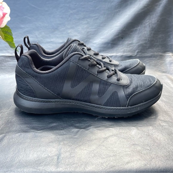 Vionic Kiara Comfort Sneaker, Women's Size 9 color black - Picture 1 of 8